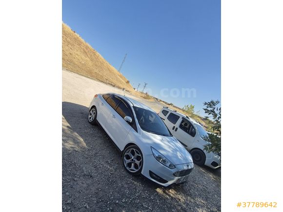 Sahibinden Ford Focus 1.5 TDCi Style 2015 Model