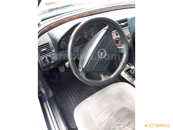 Sahibinden Mercedes - Benz C 200 Elegance 1996 Model 
Üste para vereceğim araçlarla takasa açıktır 