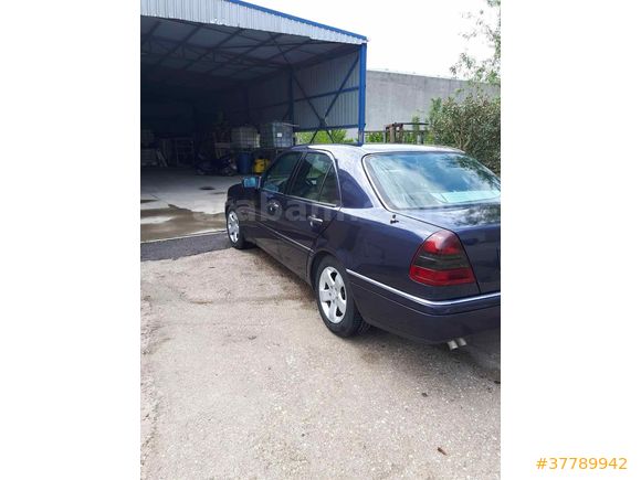Sahibinden Mercedes - Benz C 200 Elegance 1996 Model 
Üste para vereceğim araçlarla takasa açıktır 