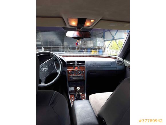 Sahibinden Mercedes - Benz C 200 Elegance 1996 Model 
Üste para vereceğim araçlarla takasa açıktır 