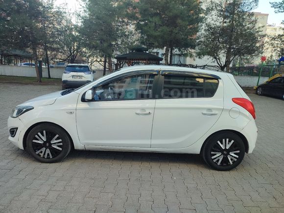 SAHİBİNDEN 2014 HYUNDAI i20 1.2 D-CVVT JUMP *LPG'Lİ* BAKIMLI&EKONOMİK