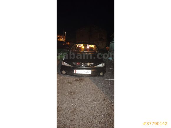 Sahibinden Renault Megane 1.6 Expression 2000 Model  400.000 km Siyah