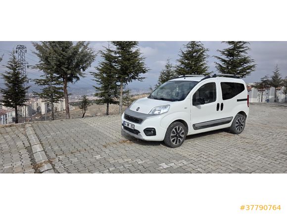 Sahibinden Fiat Fiorino Combi 1.3 Multijet Premio 2017 Model