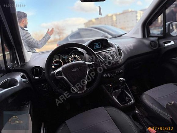 ARE GROUP'DAN 2018 FORD TOURNEO COURİER 1.5 TDCI TİTANİUM