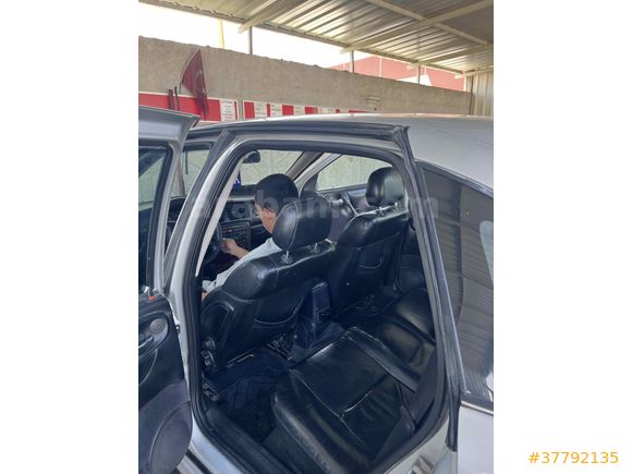 Sahibinden Manuel Opel Vectra 2.0 CDX 2000 Model 