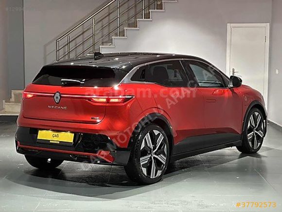 2024 MEGANE E-TECH ICONIC EV60 ÇİFT RENK İÇİ BEJ MASAJ ISITMA