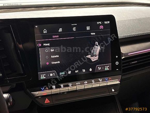 2024 MEGANE E-TECH ICONIC EV60 ÇİFT RENK İÇİ BEJ MASAJ ISITMA