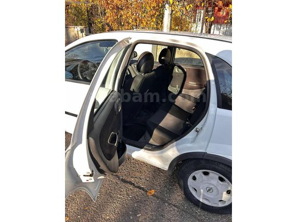 Y&D OTOMOTİV 2004 CORSA DÜŞÜK KM