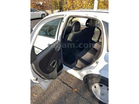 Y&D OTOMOTİV 2004 CORSA DÜŞÜK KM