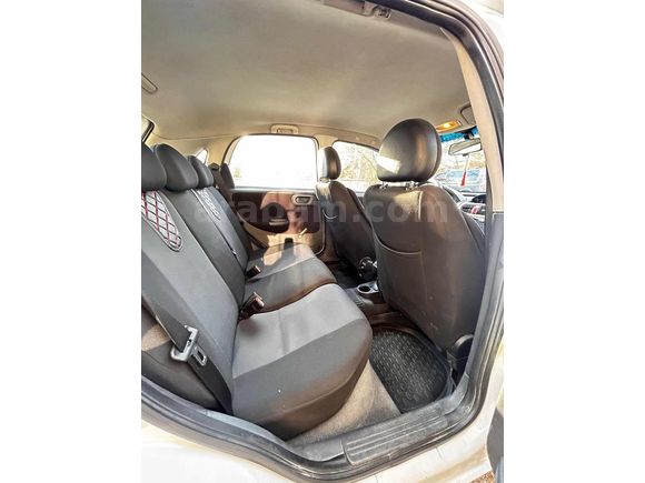 Y&D OTOMOTİV 2004 CORSA DÜŞÜK KM