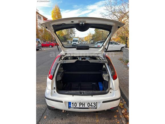 Y&D OTOMOTİV 2004 CORSA DÜŞÜK KM