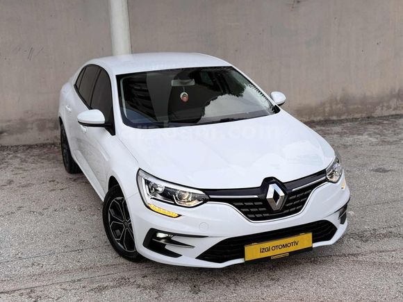 2024 RENAULT MEGAN 1.3 TCE JOY COMFORT EDC HATASIZ 40 BİN KM