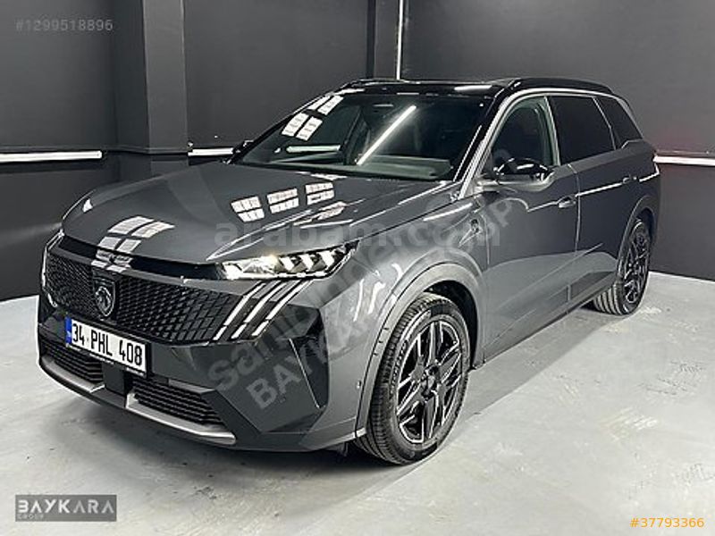 2025 PEUGEOT 5008 GT 1.2 HYBRİD 6.100 KM ORJİNAL