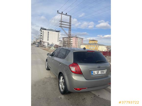 Sahibinden Kia Ceed 1.6 CRDi Motion 2011 Model 