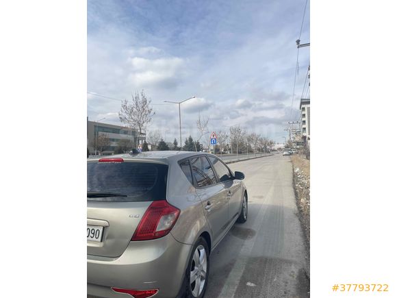 Sahibinden Kia Ceed 1.6 CRDi Motion 2011 Model 
