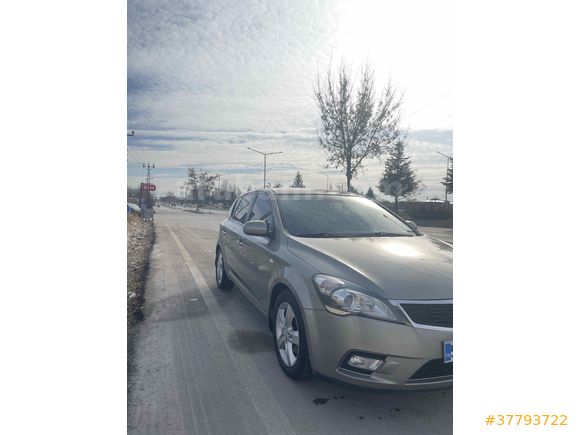 Sahibinden Kia Ceed 1.6 CRDi Motion 2011 Model 