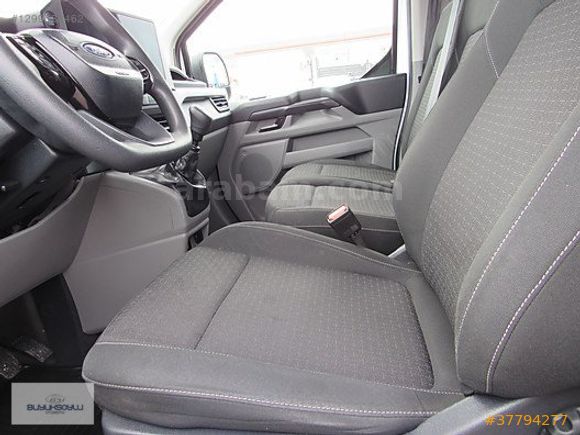 BÜYÜKSOYLU'DAN 2023 FORD CUSTOM 9+1 MİNİBÜS AC