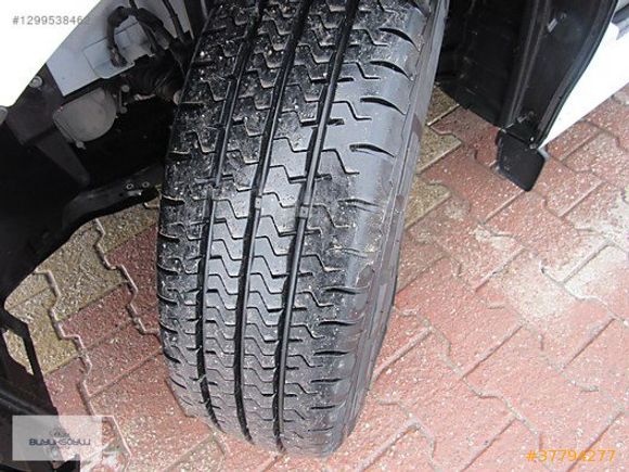 BÜYÜKSOYLU'DAN 2023 FORD CUSTOM 9+1 MİNİBÜS AC