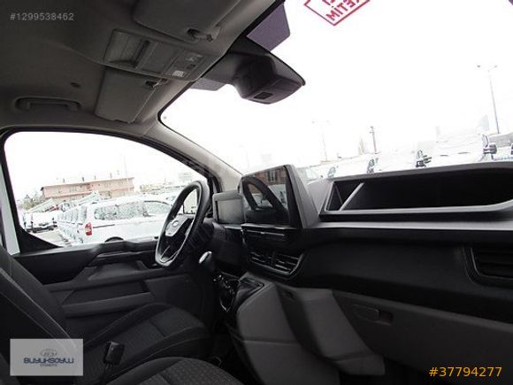 BÜYÜKSOYLU'DAN 2023 FORD CUSTOM 9+1 MİNİBÜS AC