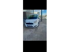 Sahibinden Ford Tourneo Courier 1.5 TDCi Delux 2015 Model