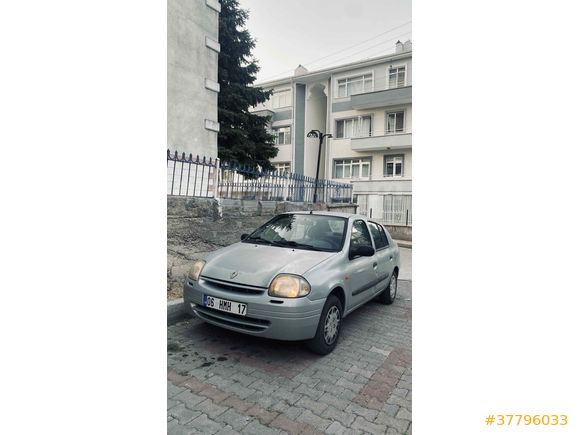Sahibinden Renault Clio 1.4 RN 2000 Model  250.000 km Gri (Gümüş)