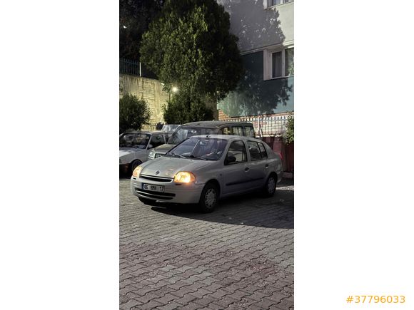 Sahibinden Renault Clio 1.4 RN 2000 Model  250.000 km Gri (Gümüş)