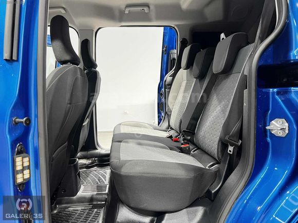 GALERİ 3S'DEN 2025 FORD TOURNEO COURİER TİTANİUM FULL
