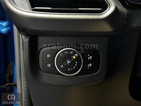 GALERİ 3S'DEN 2025 FORD TOURNEO COURİER TİTANİUM FULL