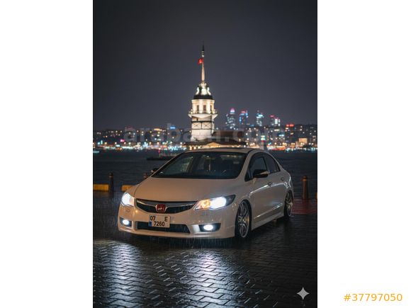 Sahibinden Honda Civic 1.6 Premium 2011 Model  289.000 km Beyaz