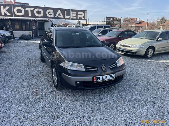 ZEVK OTO GALERİDEN MEGANE 2