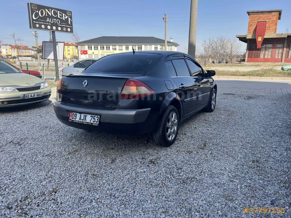 ZEVK OTO GALERİDEN MEGANE 2