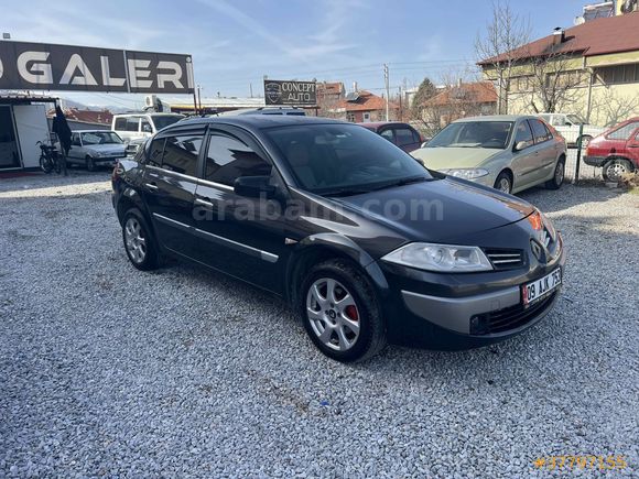 ZEVK OTO GALERİDEN MEGANE 2