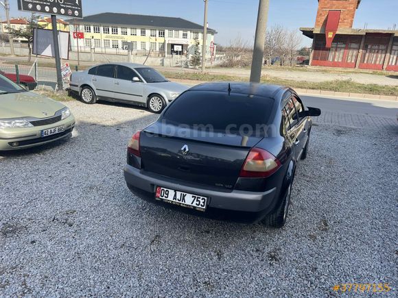 ZEVK OTO GALERİDEN MEGANE 2