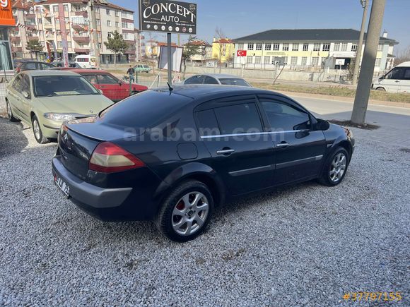ZEVK OTO GALERİDEN MEGANE 2