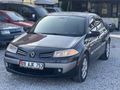 ZEVK OTO GALERİDEN MEGANE 2