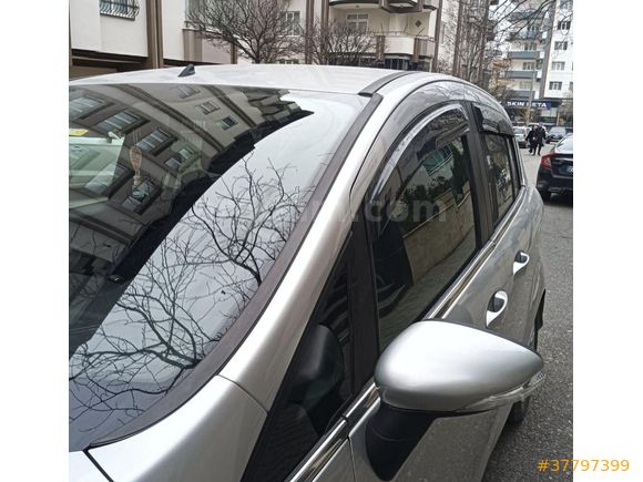 Sahibinden Ford B-Max 1.6 Titanium 2012 Model
