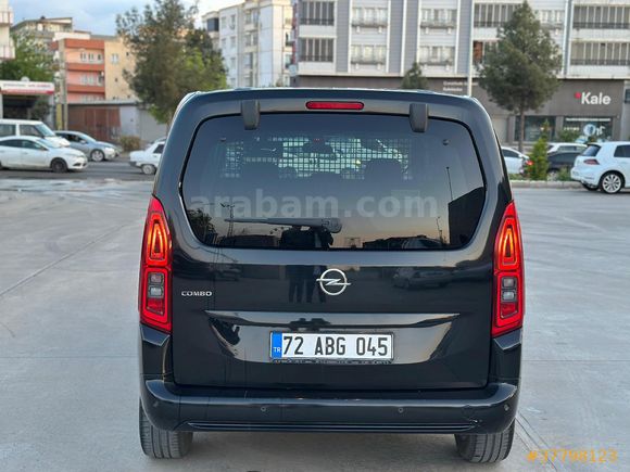 Sahibinden Opel Combo 1.5 CDTI Edition 2022 Model