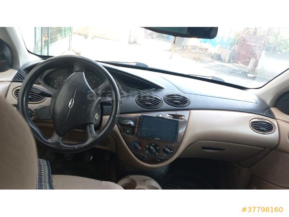 Sahibinden Ford Focus 1.6 Ghia 2001 Model Mersin
