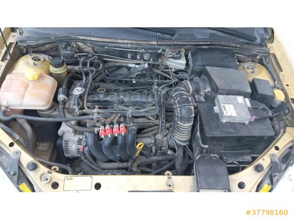 Sahibinden Ford Focus 1.6 Ghia 2001 Model Mersin