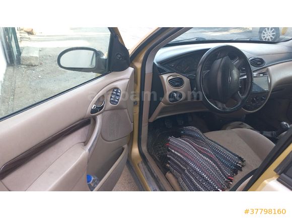 Sahibinden Ford Focus 1.6 Ghia 2001 Model Mersin