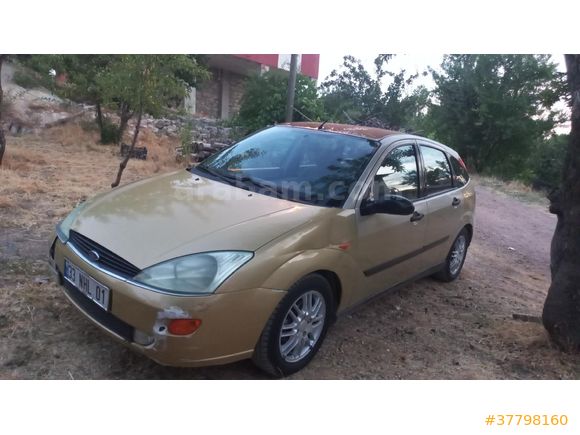 Sahibinden Ford Focus 1.6 Ghia 2001 Model Mersin