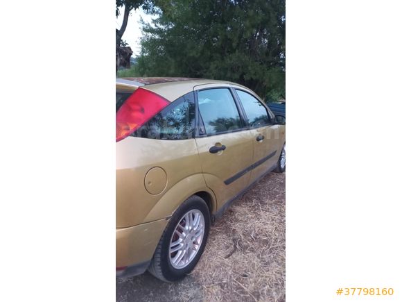 Sahibinden Ford Focus 1.6 Ghia 2001 Model Mersin