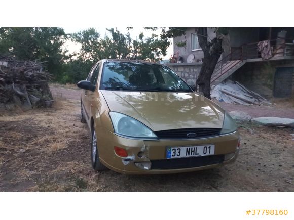 Sahibinden Ford Focus 1.6 Ghia 2001 Model Mersin