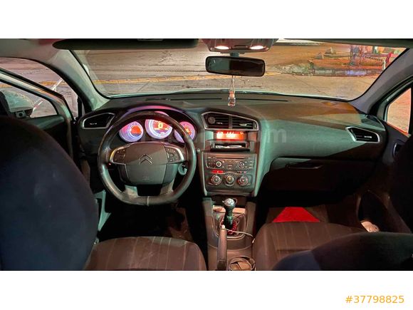 Sahibinden Citroen C4 1.6 HDi Attraction 2012 Model  320.000 km Beyaz