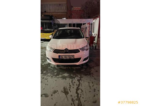Sahibinden Citroen C4 1.6 HDi Attraction 2012 Model  320.000 km Beyaz