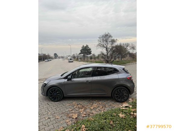 DOKTORDAN|2025 RENAULT CLİO|1.0 TCe|Techno Esprit Alpine|6001KM 