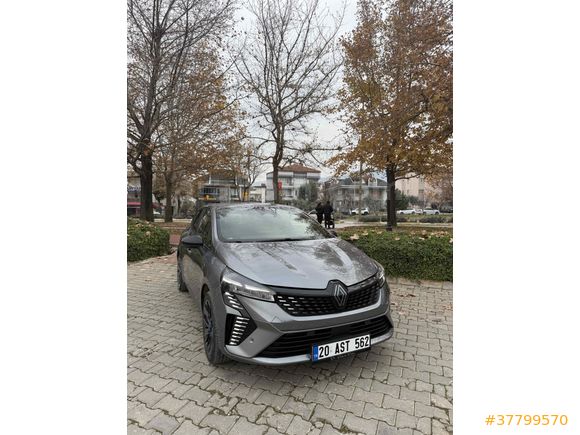 DOKTORDAN|2025 RENAULT CLİO|1.0 TCe|Techno Esprit Alpine|6001KM 