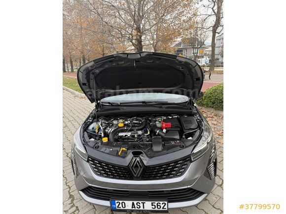 DOKTORDAN|2025 RENAULT CLİO|1.0 TCe|Techno Esprit Alpine|6001KM 