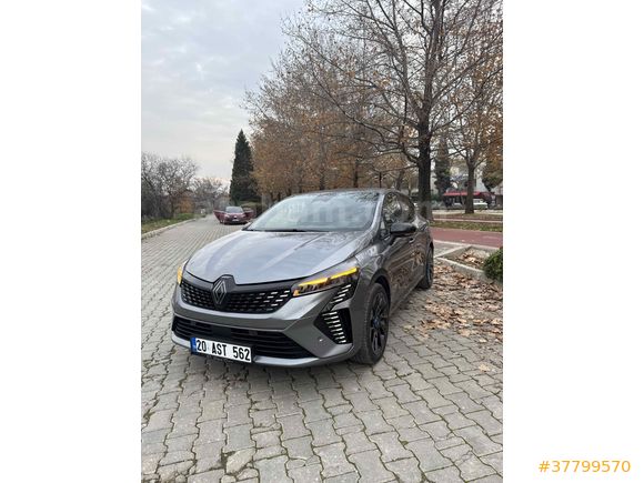 DOKTORDAN|2025 RENAULT CLİO|1.0 TCe|Techno Esprit Alpine|6001KM 