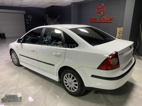 SORUNSUZ OTOMATİK BAKIMLI GERİ GÖRÜŞ KAMERA FOCUS